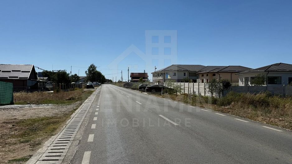 Teren intravilan 990mp Carcea Hanul cu Ponei strada Aeroportului - Poză 1