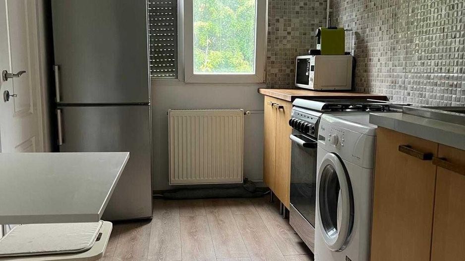 AP. 3 CAMERE- APARATORI, CAT-FRIENDLY, BUCATARIE INCHISA, METROU - Poză 3