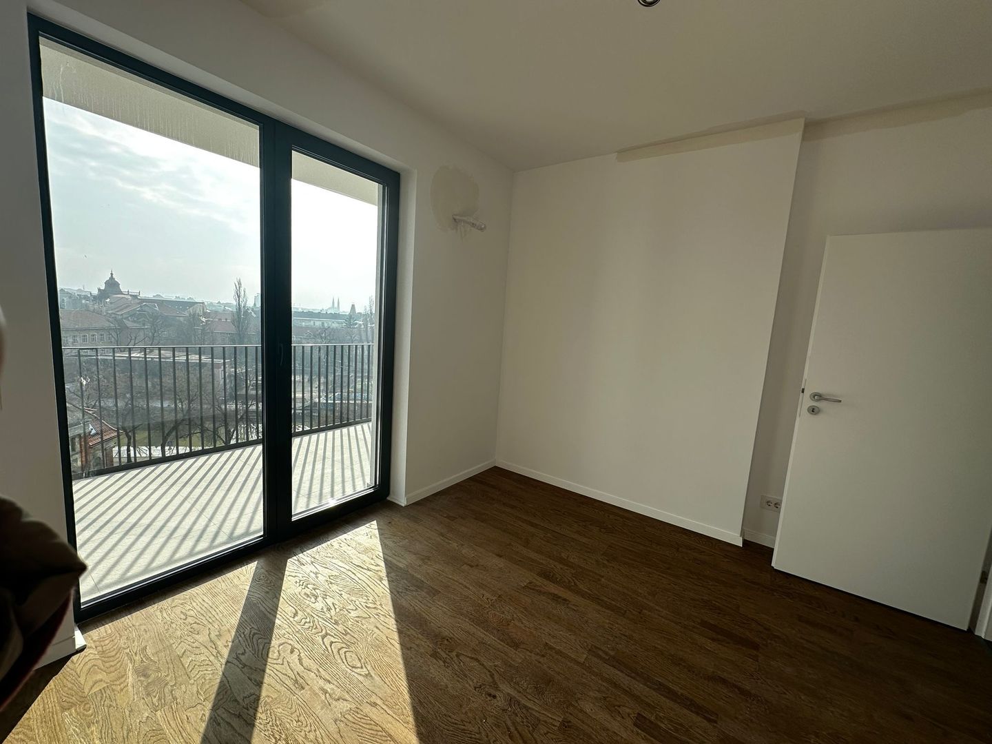 New apartment 2 bedrooms  with underground parking - Poză 11