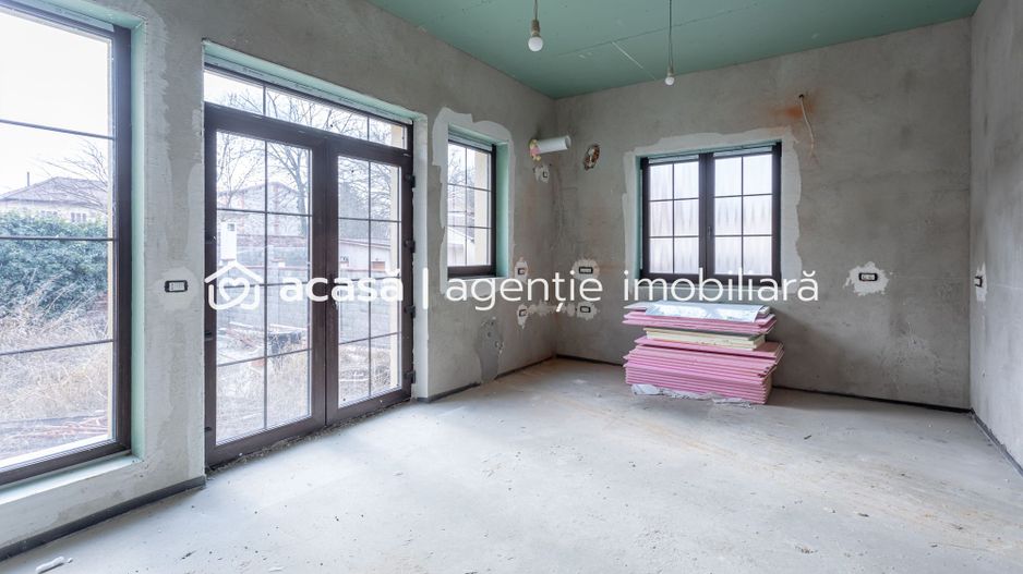 Casă / Vilă semifinisată cu destinații multiple zona centrală - Poză 4