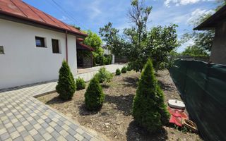 🏡 Casă renovată cu 6 camere, teren 557 mp – Berceni, Prahova - Poză 27