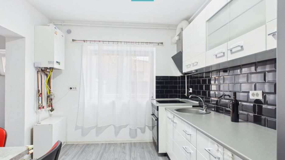 Apartament cu 3 camere si curte in Alfa - Poză 6
