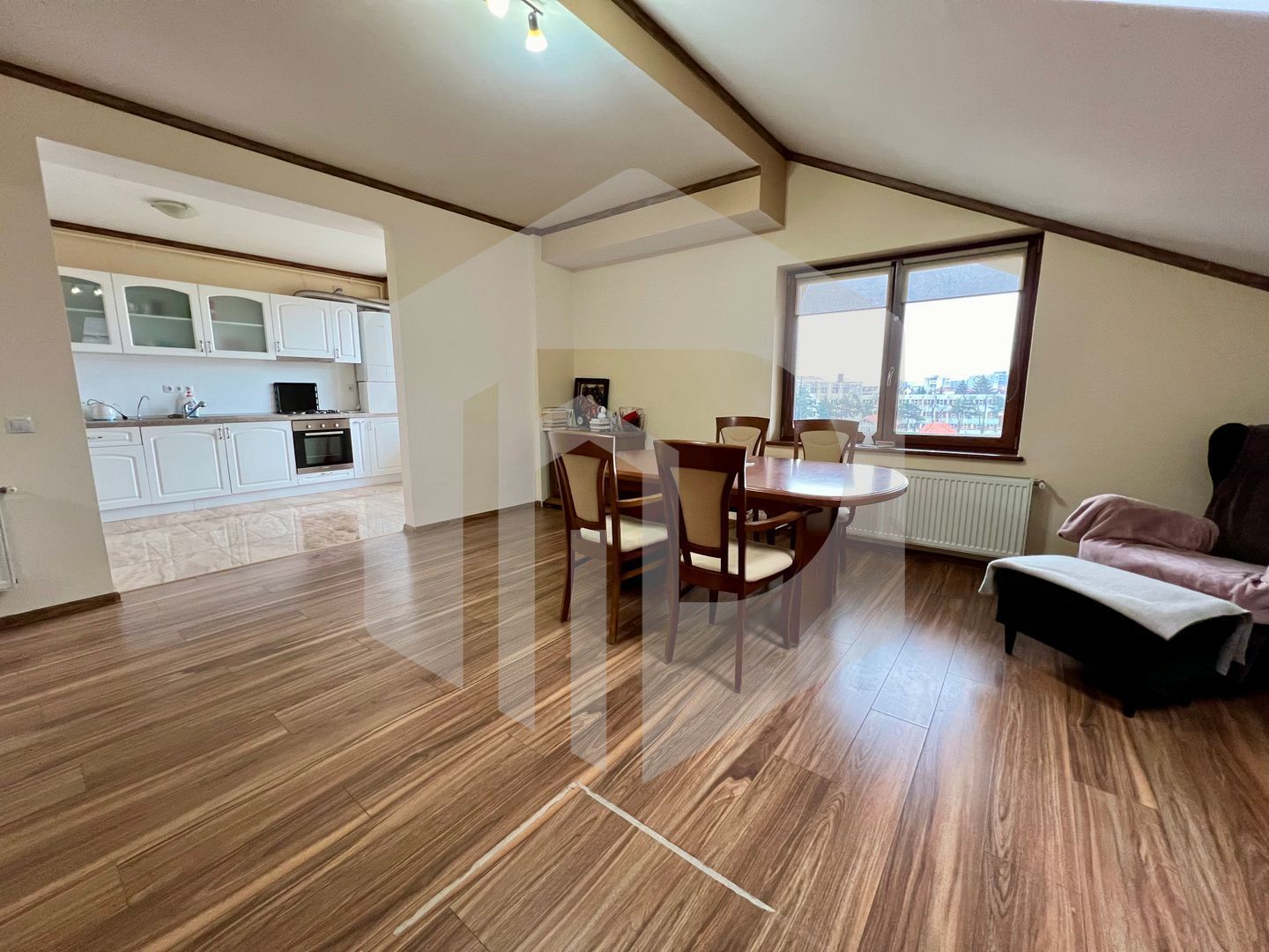 Apartament|4 camere | zona Calea Dumbravii | Lift | Parcare subterana - Poză 2