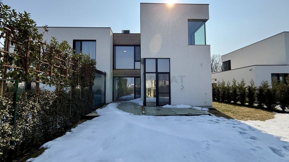 Vila tip duplex in Amber Forest, langa padure - Poză 21