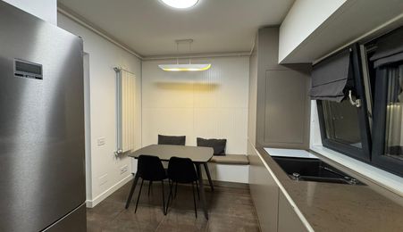 Apartament PREMIUM - 4 camere - 102 mp - anul 2002 - UNIRII / GOGA