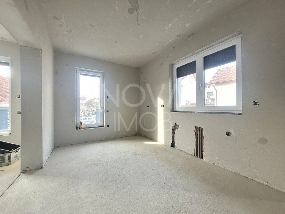 Casa individuala pe un singur nivel cu garaj dublu - Selimbar - Poză 16