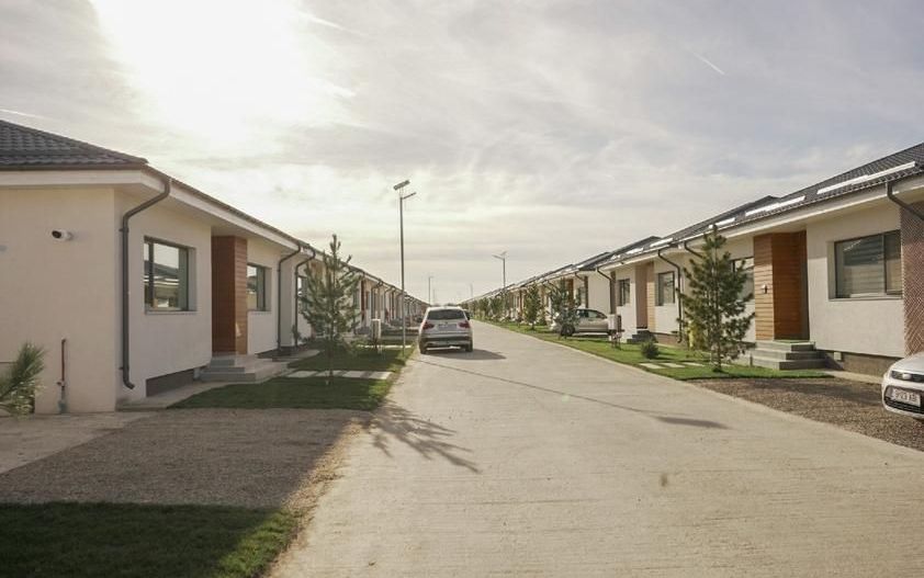 Vila individuala - Tunari - 4 camere - 2 bai - 100mp – 330 mp teren - Poză 4