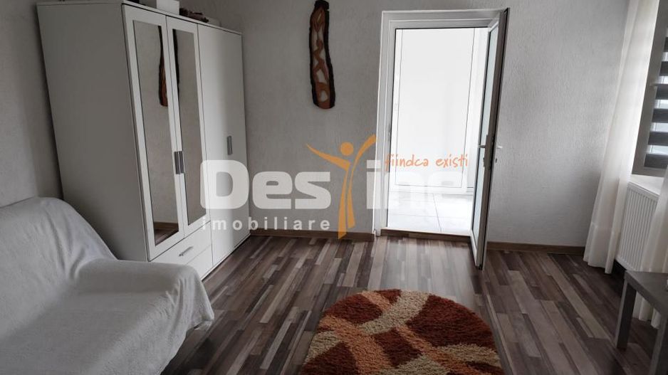 Casa Baicoi Central 125 mp s.u. 1364 mp teren. - Poză 9