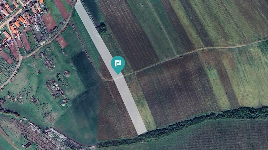 Teren intravilan + extravilan în Remetea Mică - Poză 1