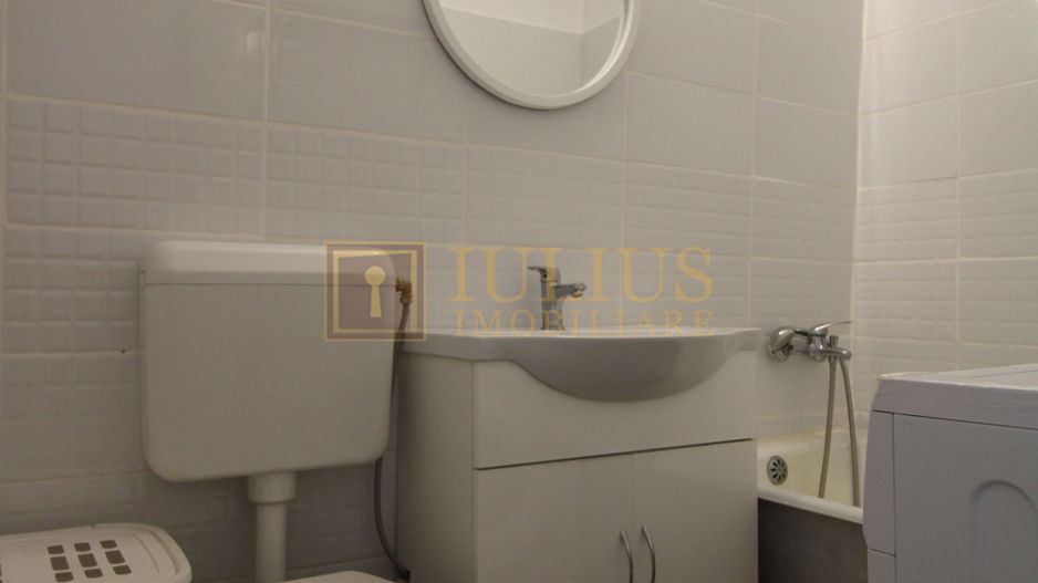 Bucatarie inchisa, aer condiționat -Bucovina - Poză 9