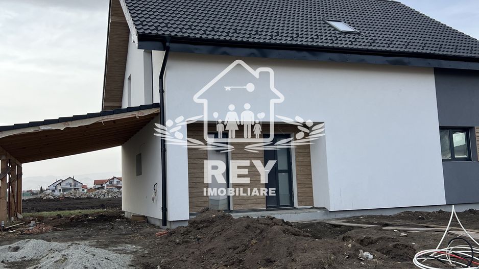 Teren cu PUZ, utilități și autorizație de construire/casă unifamilială - Poză 10