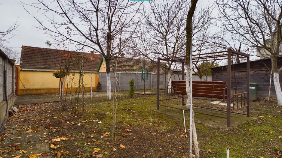 Casa cu 4 camere in Cicir - Poză 15