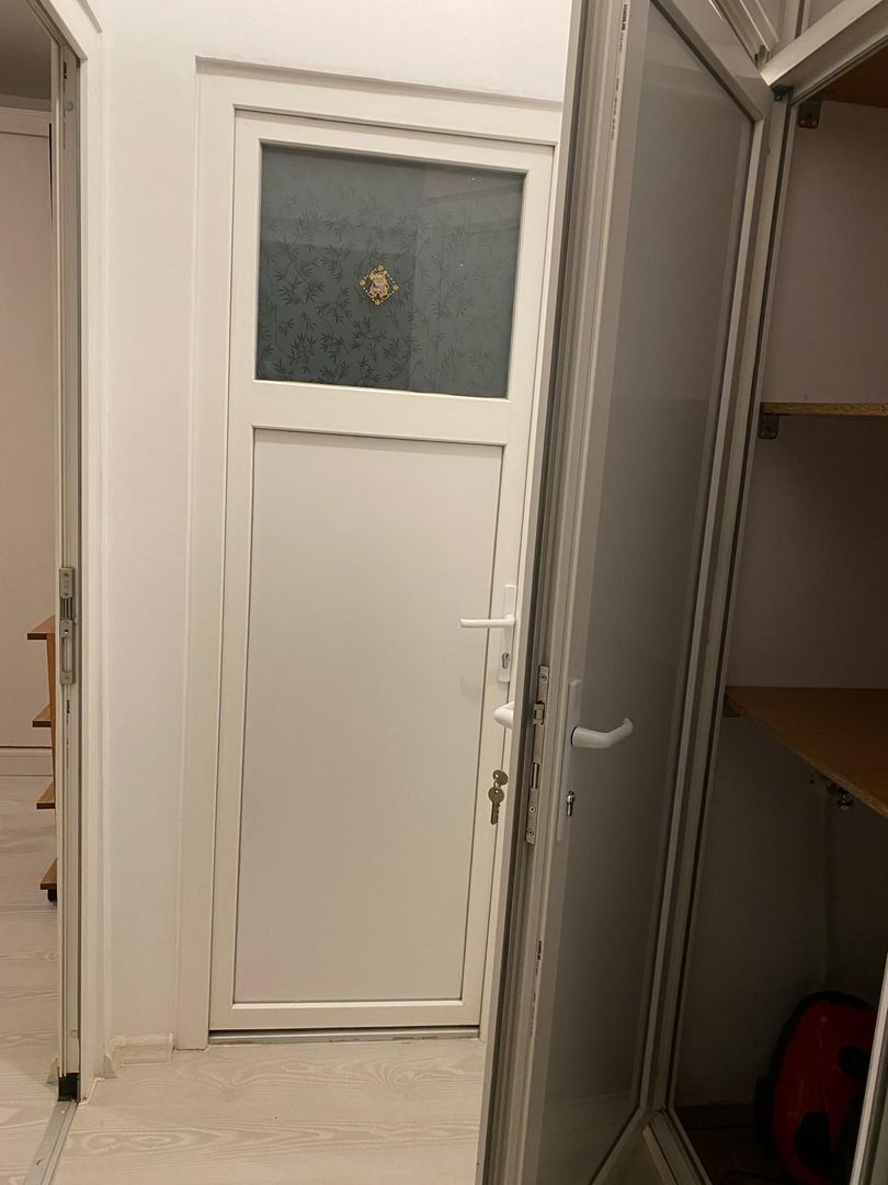 Griviței 2 cam circular, 5/7, mobilat, utilat, centrala proprie - Poză 13