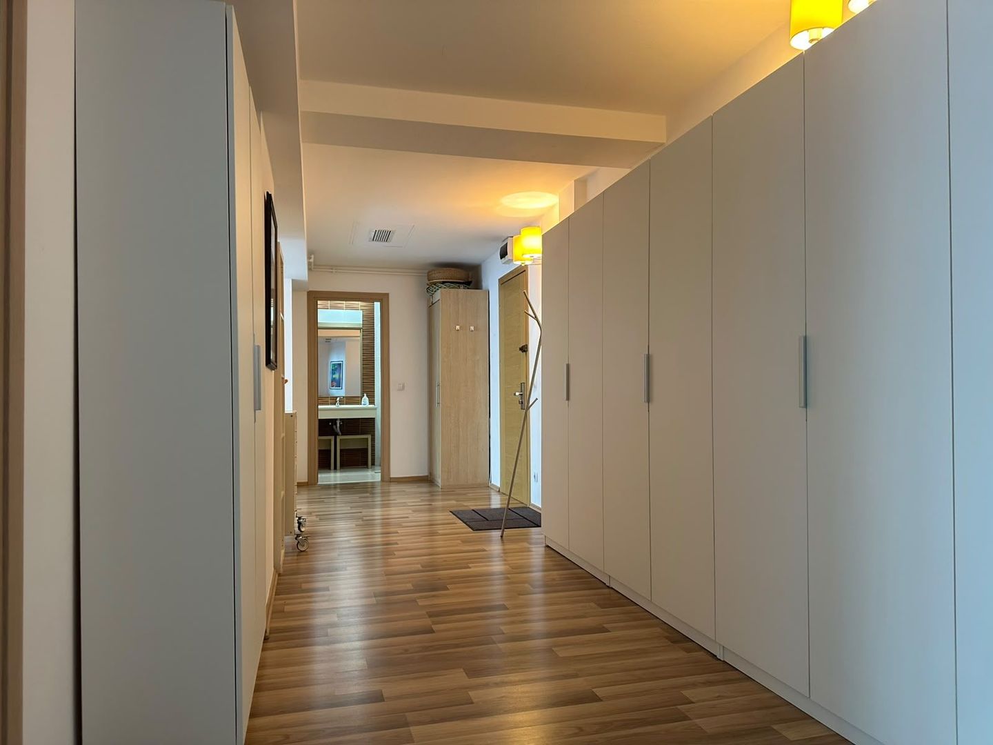 3 camere | 2 bai | ansamblu pazit | 83.19 mp utili - Poză 1