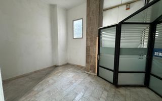 Spațiu comercial 493 mp utili | Locație centrală | Vizibilitate excelentă | - Poză 13