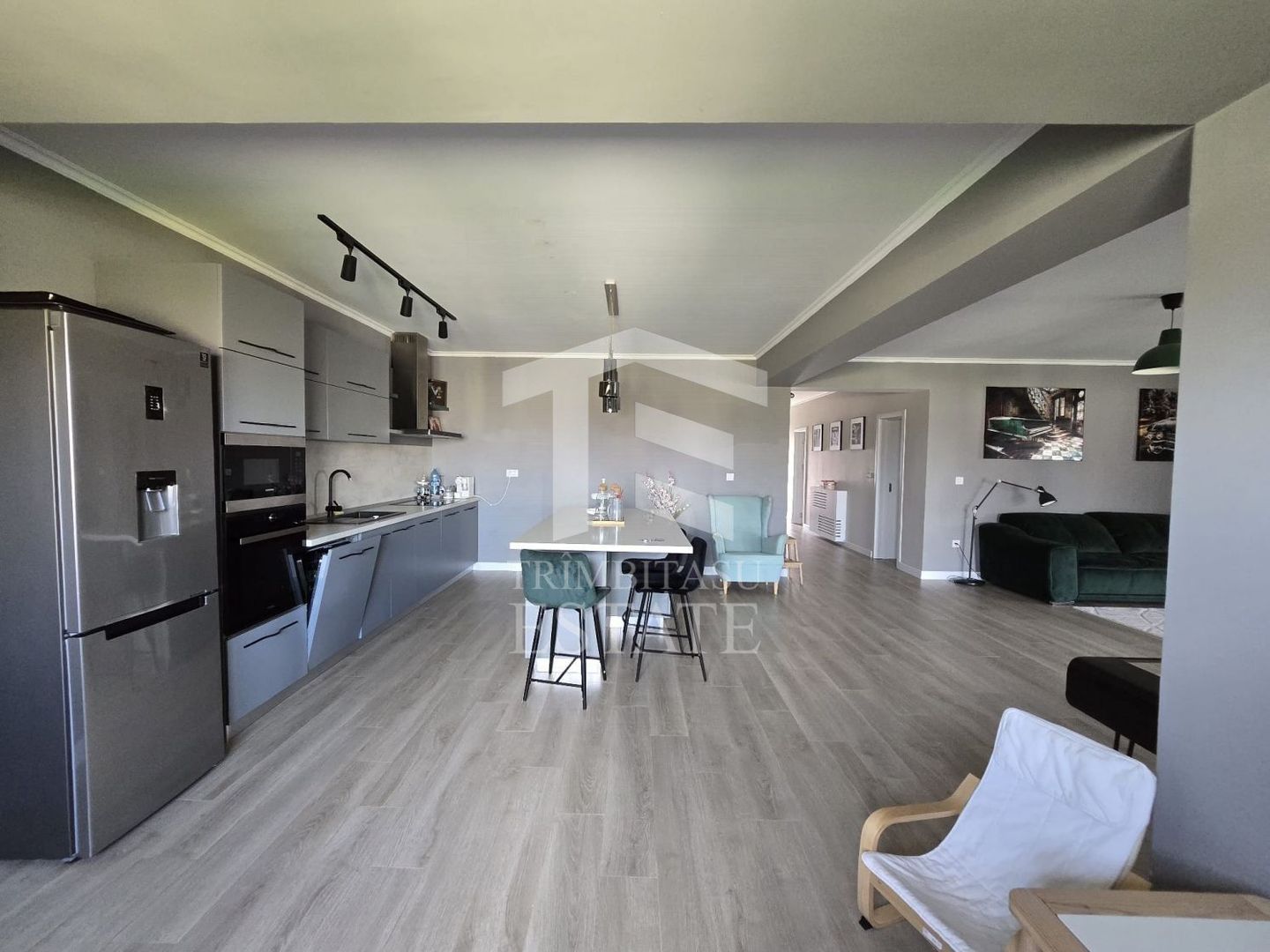 TUZLA - 3 camere | modern | lux | gata de mutat | complet mobilata - Poză 1