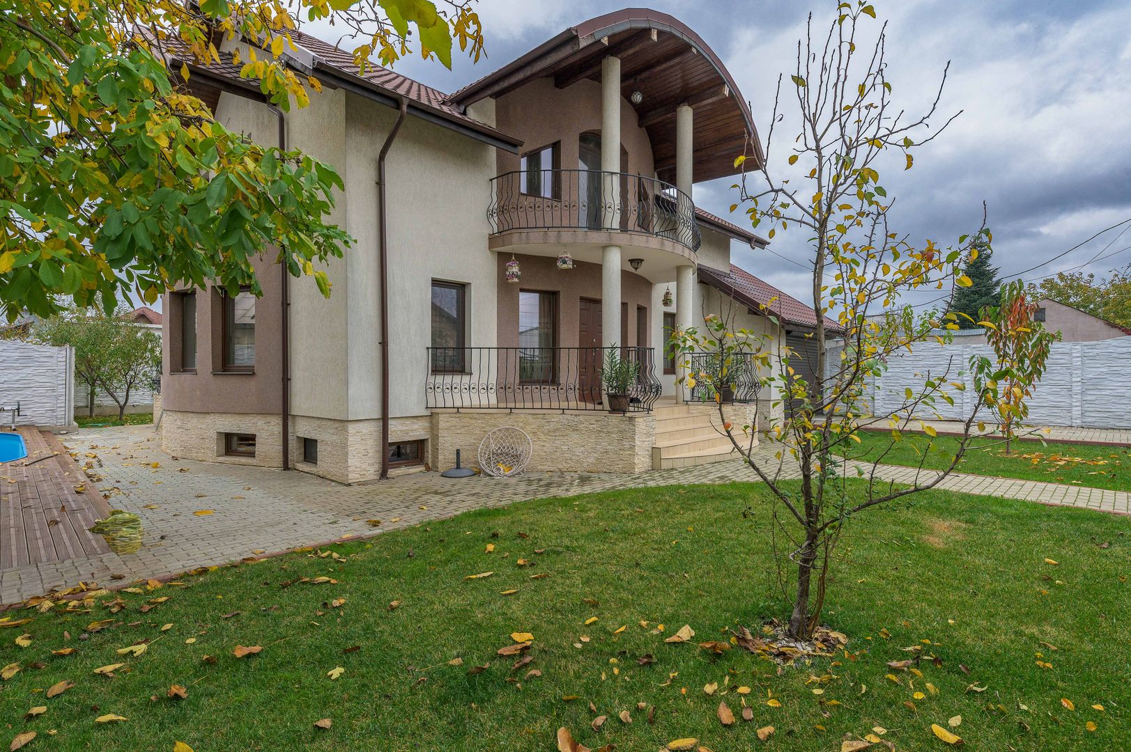 DE VANZARE  Vila 9 camere Colentina - Poză 6
