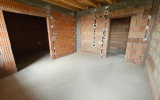 Casă individuală de vânzare – 263 mp utili – teren 500 mp – garaj dublu – Cartie - Poză 10