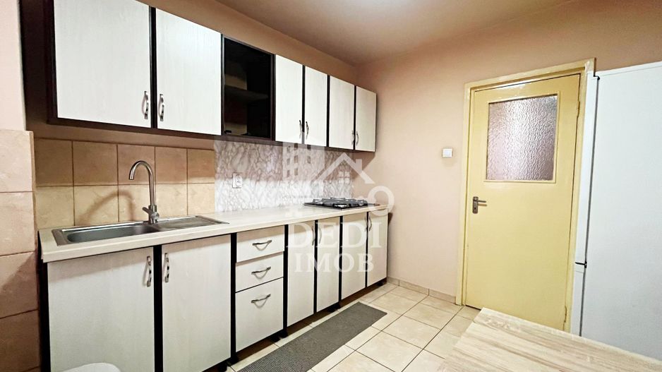 Apartament 3 camere de inchiriat in zona Centrala, Oradea - Poză 7