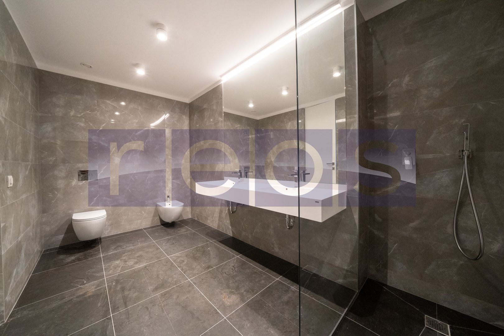 INCHIRIERE 3 CAMERE | ONE ELIADE | MOBILAT SI UTILAT LUX | VEDERE LAC - Poză 13