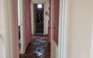 BRASADAS vinde ap cu 3 cam etaj 4/4 pe Drumul Botizului - Poză 2