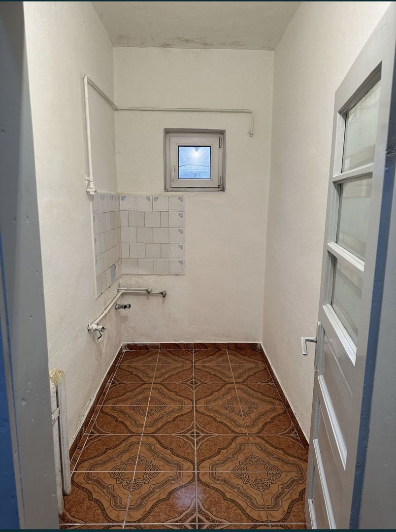 BRASADAS vinde PARTERUL unei case in zona Botizului. - Poză 5