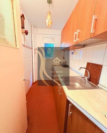 De vânzare apartament decomandat - Poză 8