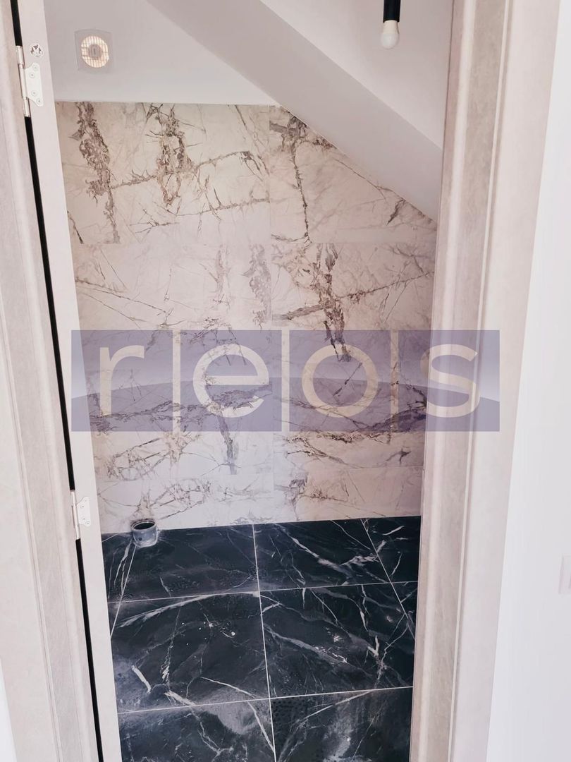 VILA DE VANZARE | 5 CAMERE | BURIAS - Poză 14