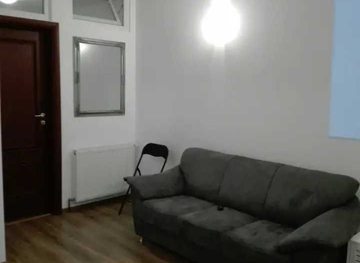 Apartament cu 2 camere- ultracentral - Poză 3