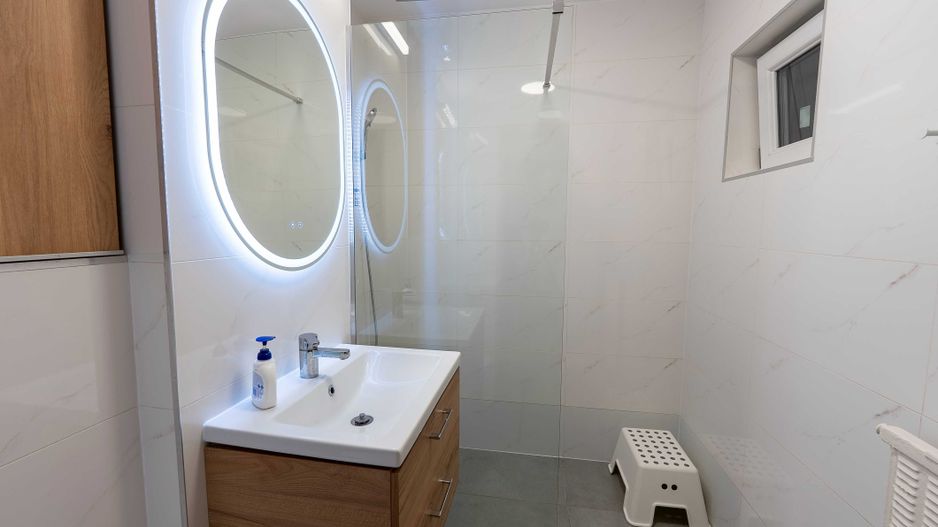 Închiriere apartament 3 camere – Bd. Lacul Tei - Poză 6