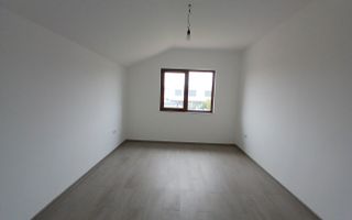 Duplex cu 5 camere in Dumbravita - Poză 10