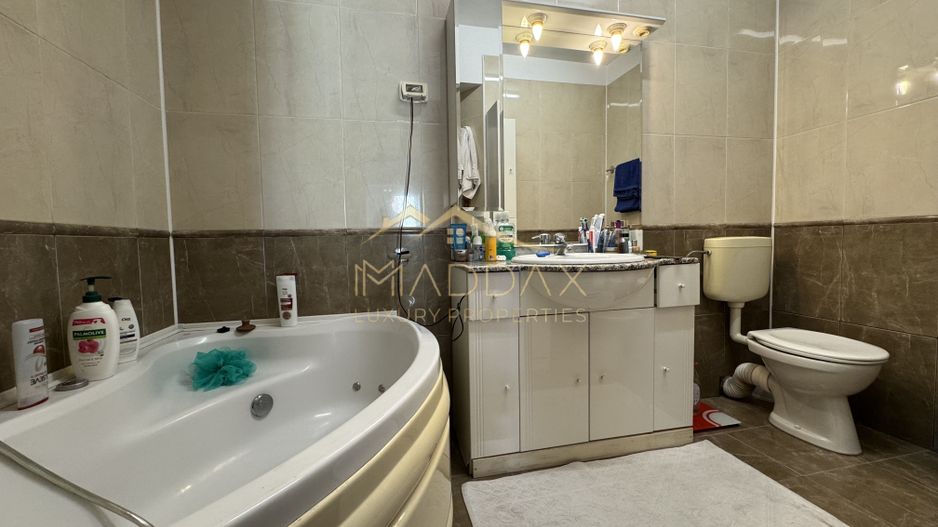 Apartament Elegant de Închiriat – 5 Camere/ 3 Băi, *Arcul de Triumf* - Poză 45