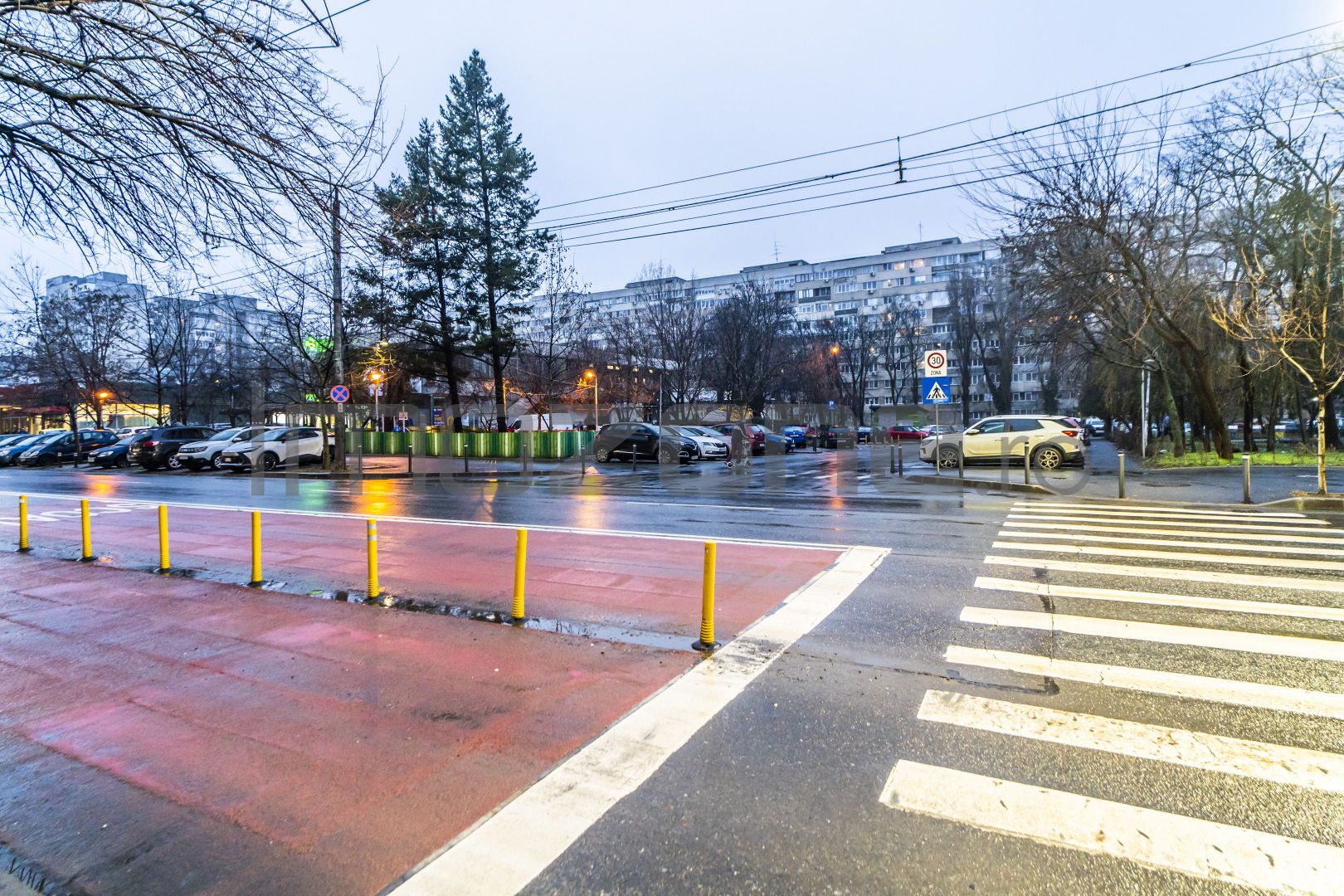 1 Mai nr. 29, 3 camere, 4/10, bloc stradal, c-tie 1980, bucatarie mare, 2 bai - Poză 14