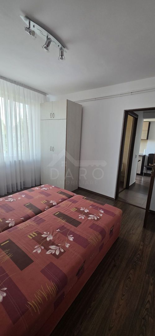 Închiriez apartament cu 2 camere 10 minute de Univ. Petru Maior - Poză 4