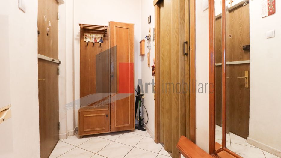 Apartamentul "SUPERMETO", BLOC STRADAL, REABILITAT - Poză 14