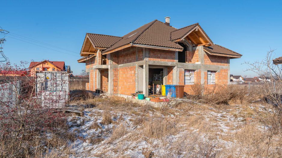 Casă cu Garaj - Personalizează-ți Spațiul După Bunul Tău Plac! - Poză 7
