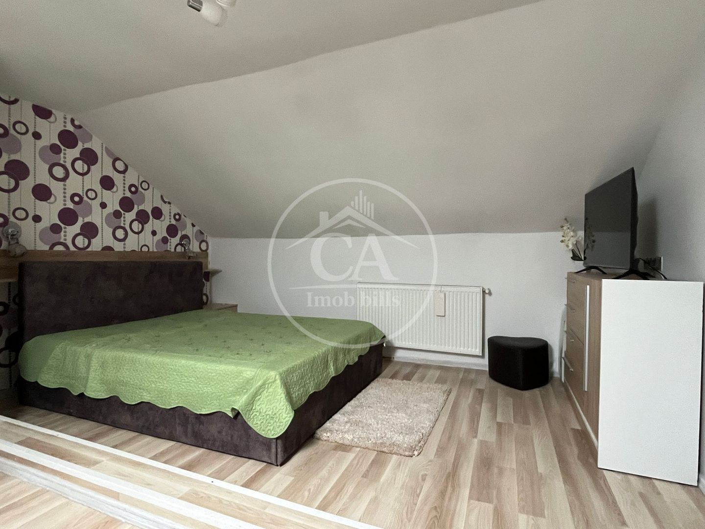 Casă de vânzare tip duplex cu 4 camere în Nojorid, Oradea. - Poză 9