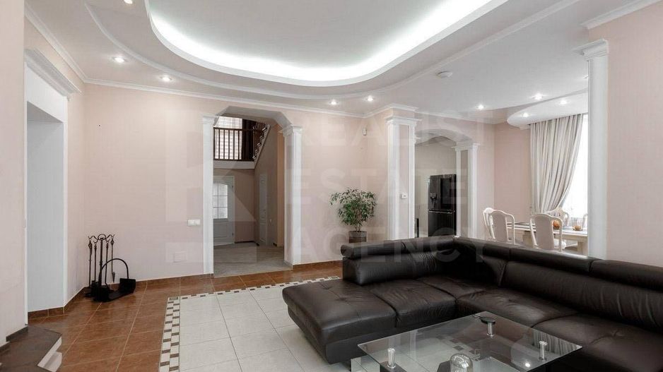 Vânzare, casă, 3 nivele + 6 ari, str. Grenoble, Botanica - Poză 11