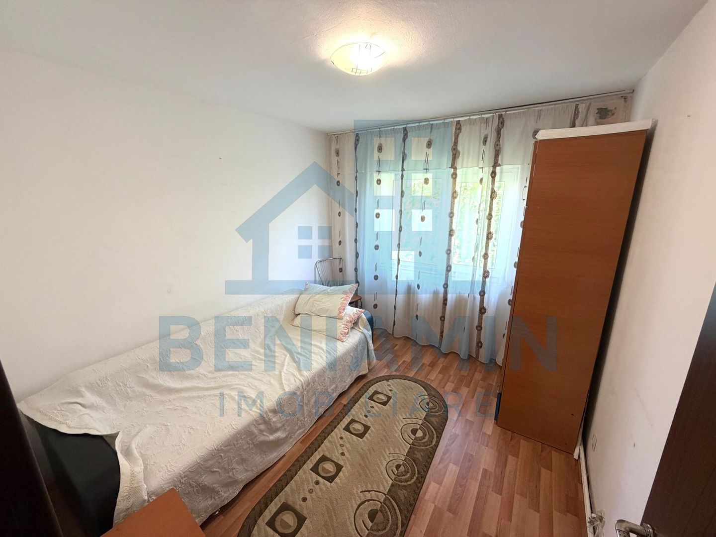 3 camere decomandat etaj 3 Bigul Nou -centrala -72mp - Poză 10