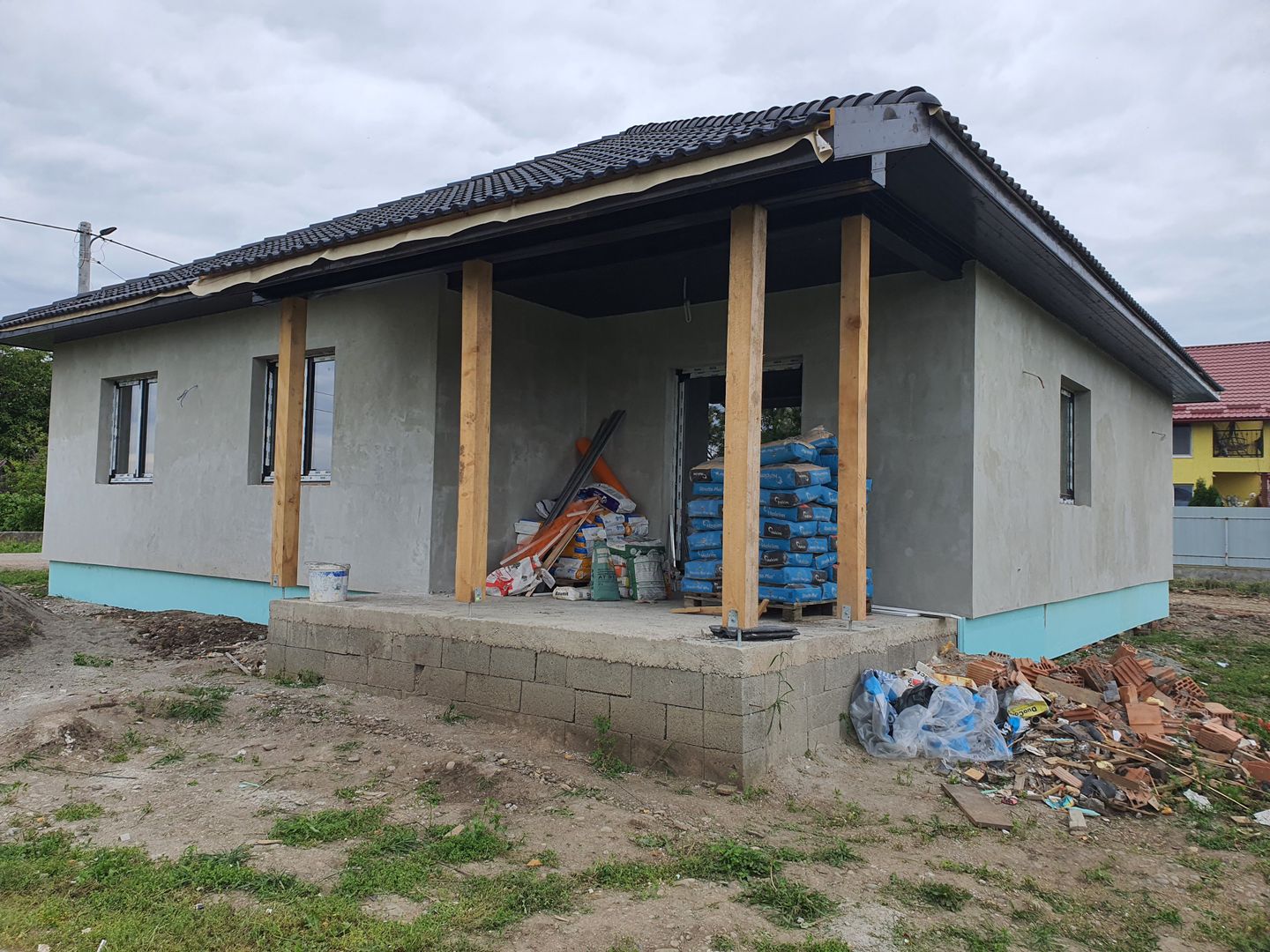 Casă la cheie pe 1 nivel 4 camere 2 băi,145 mp,500 mp teren - Poză 15