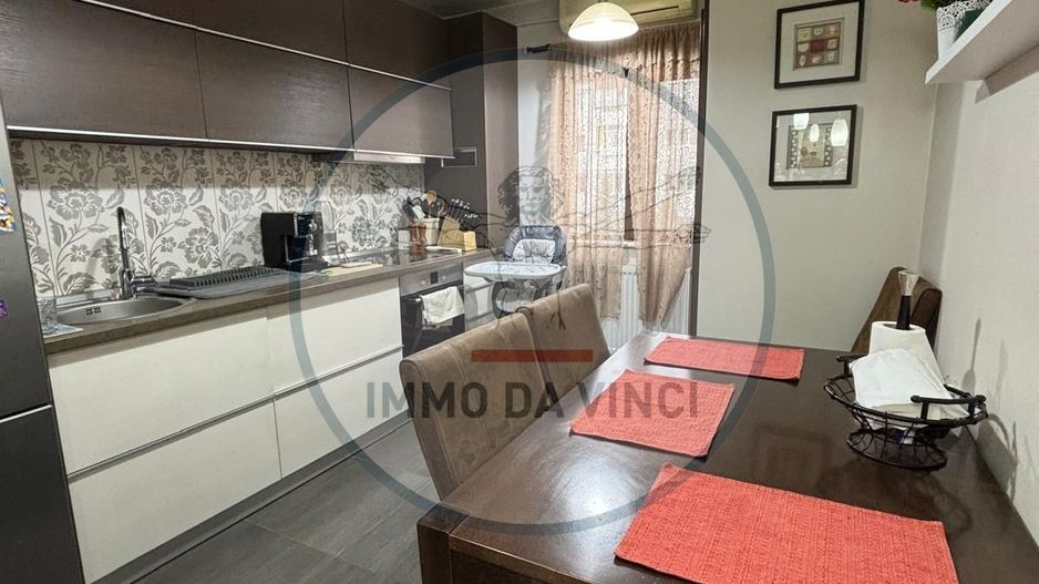 Vând apartament 3 camere Între Lacuri - Poză 8