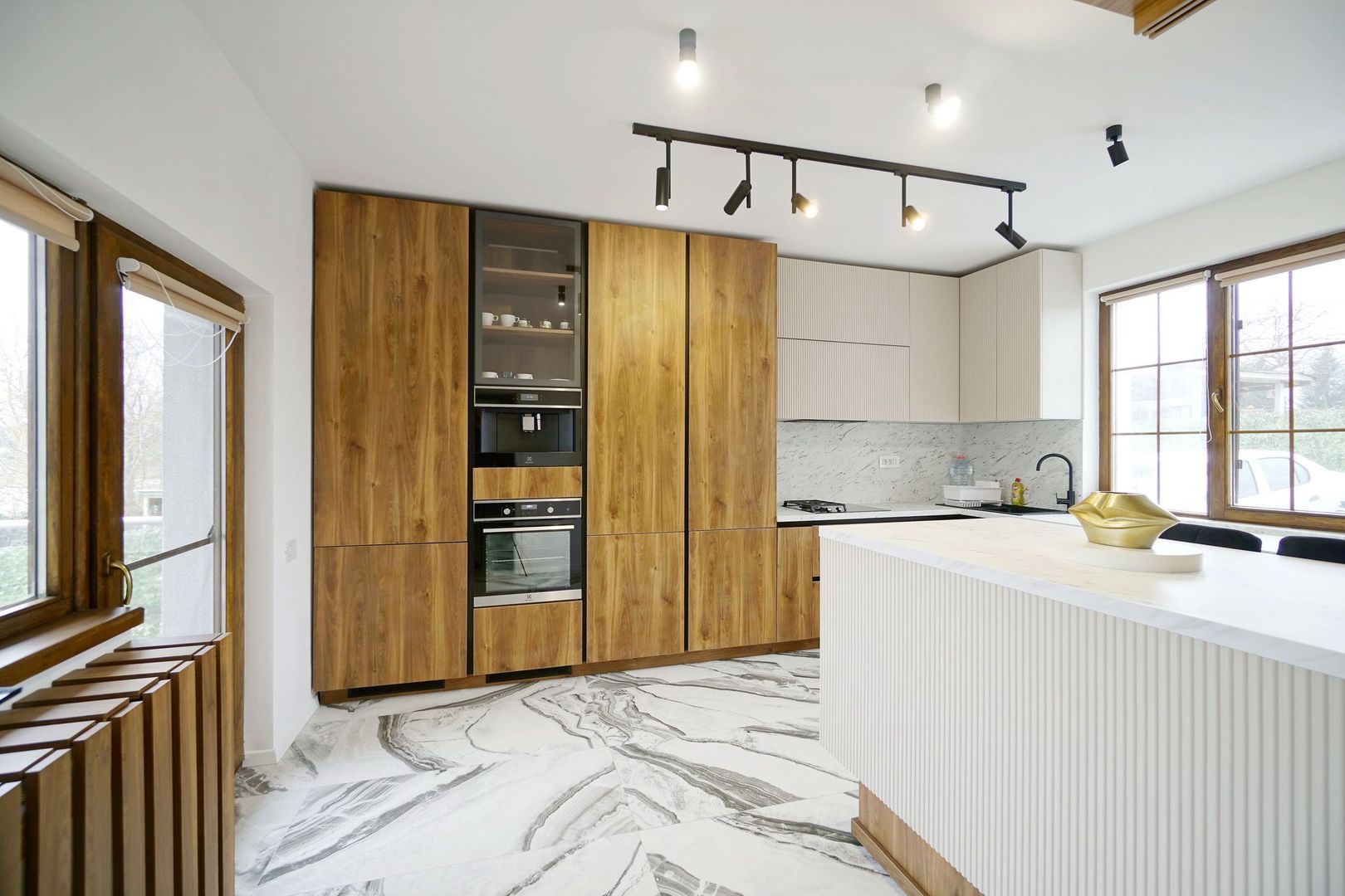 👉 Vilă spectaculoasă pe lac – Ghermănești | 573 mp | Terasă, ponton, - Poză 12