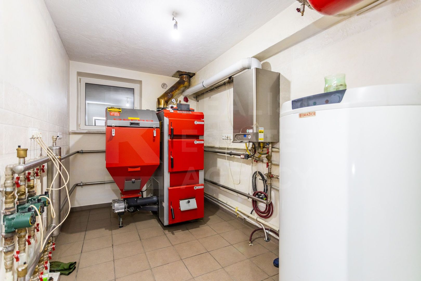 Vânzare, casă, 3 nivele strada Livezilor, Cricova. - Poză 21