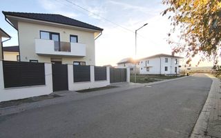 Casa Sibiu, Cristian 4 camere, 2 bai, Casa intabulata - Poză 1