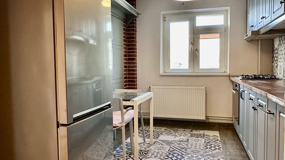 Apartament 3 camere V.V. Stanciu 7 | Timpuri Noi | Renovat - centrala termica. - Poză 3