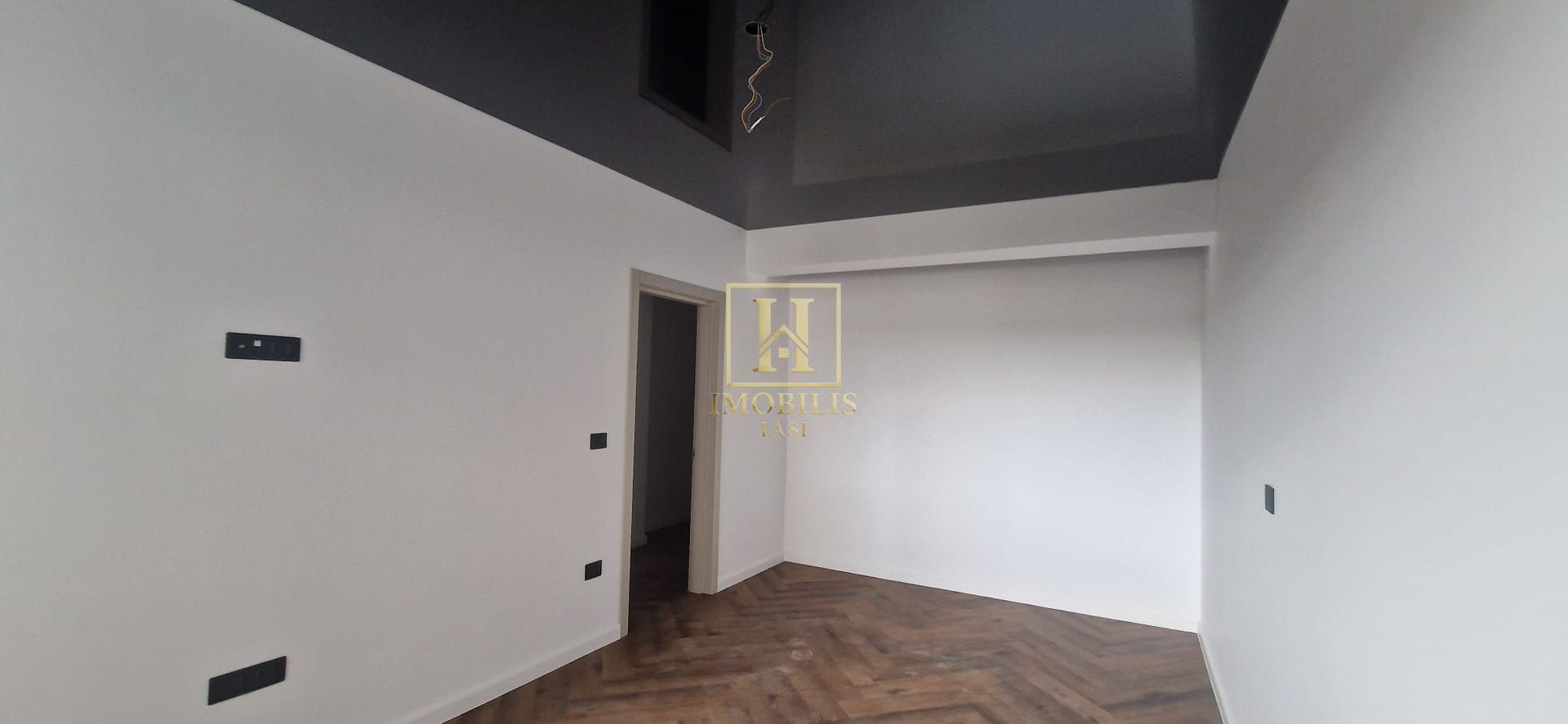 Apartament NOU 2 camere 57 mp+ loc parcare+ gradina Bucium 105000 euro - Poză 2