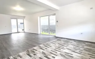 Casa 4 camere (nemobilata, neutilata) cartier Izvor Tarlungeni Brasov - Poză 12
