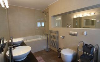 Apartament cu 3 camere de închiriat în zona Pța Unirii - Poză 13