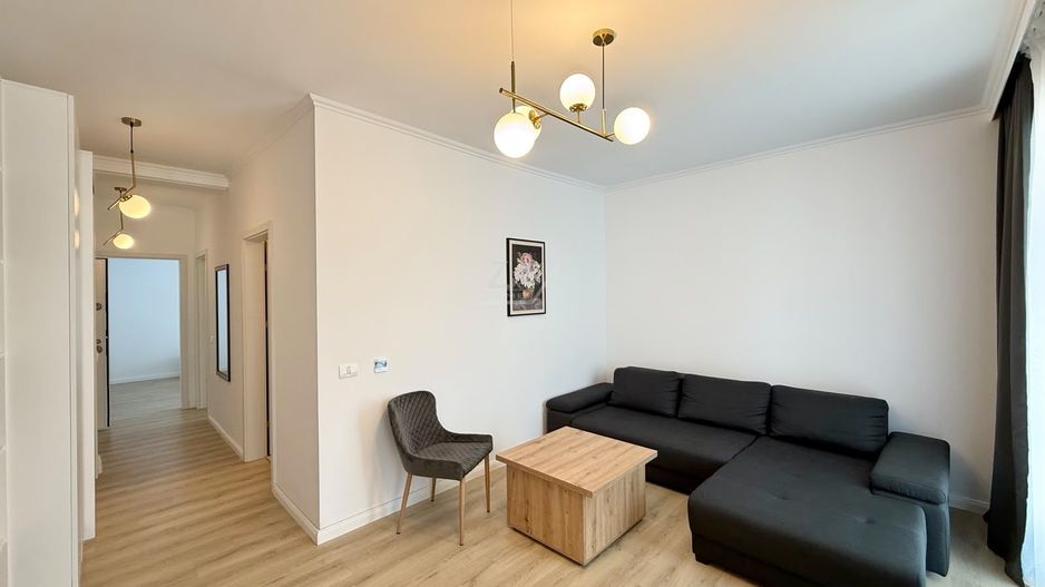 Comision 0! Mobilat si utilat complet. Bloc tip vila cu 6 apartamente si piscina - Poză 2