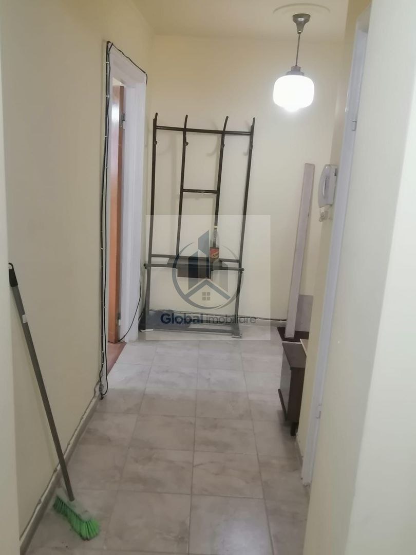 Apartament 3 camere decomandat - Șoseaua Colentina, vis-à-vis de Școala 39 - Poză 8